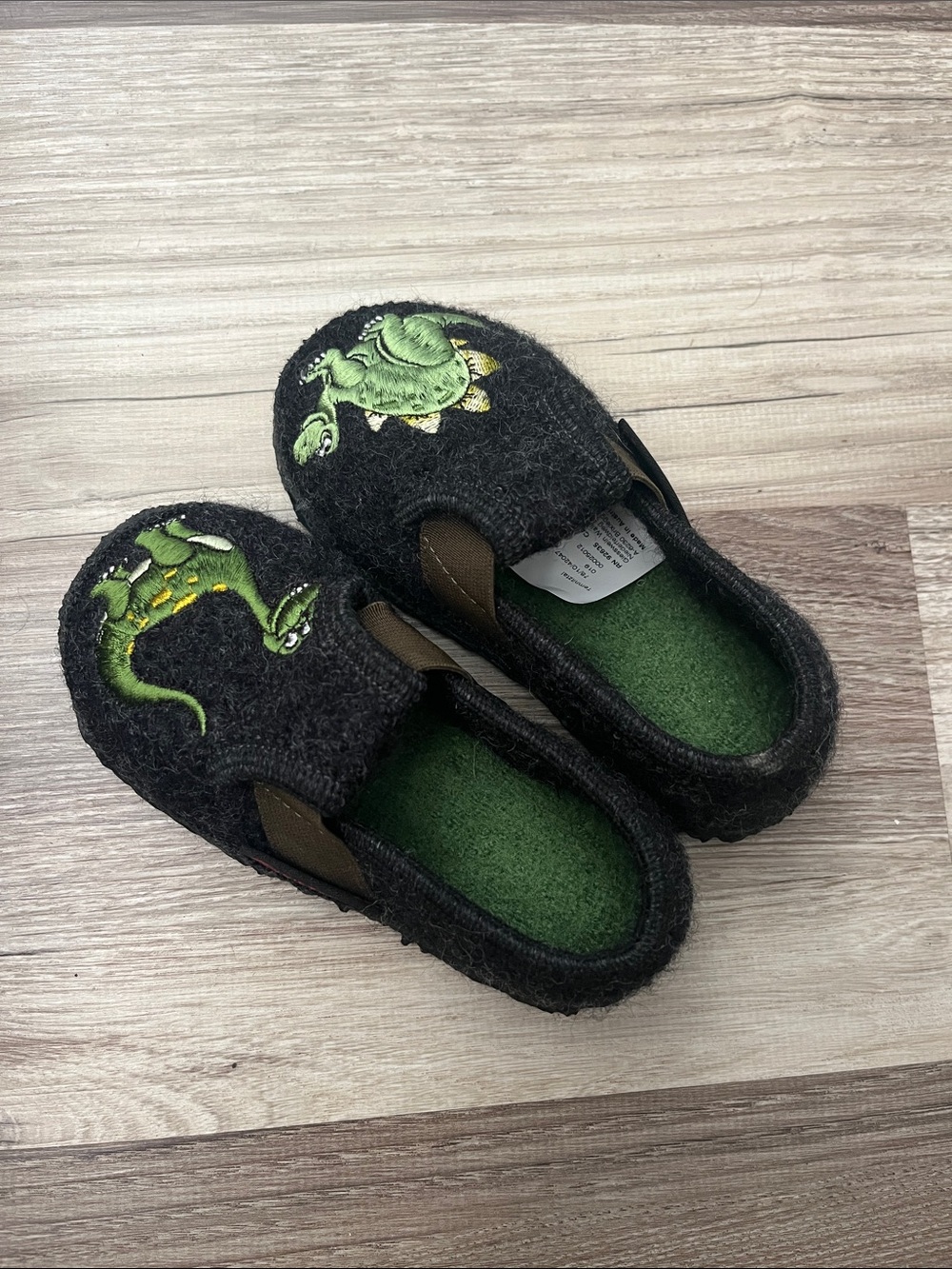 Giesswein toddler slipper virgin wool slipper with non-slip rubber sol